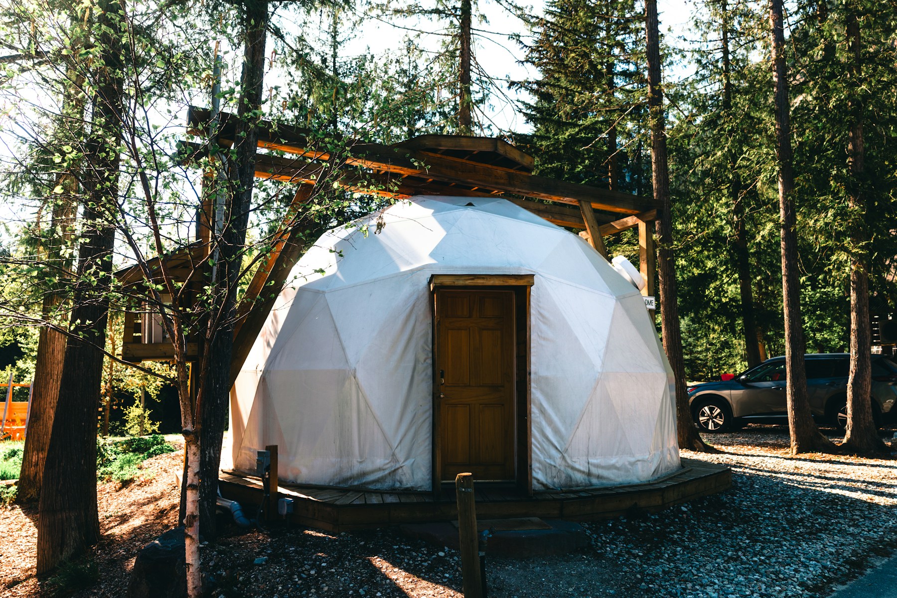 A comfortable wilderness stay near Revelstoke